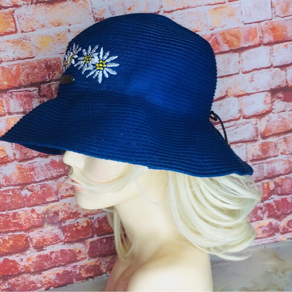 Cappelli Straw World Blue Packable Daisy Embroidered Bucket Beach Hat - Picture 4 of 8